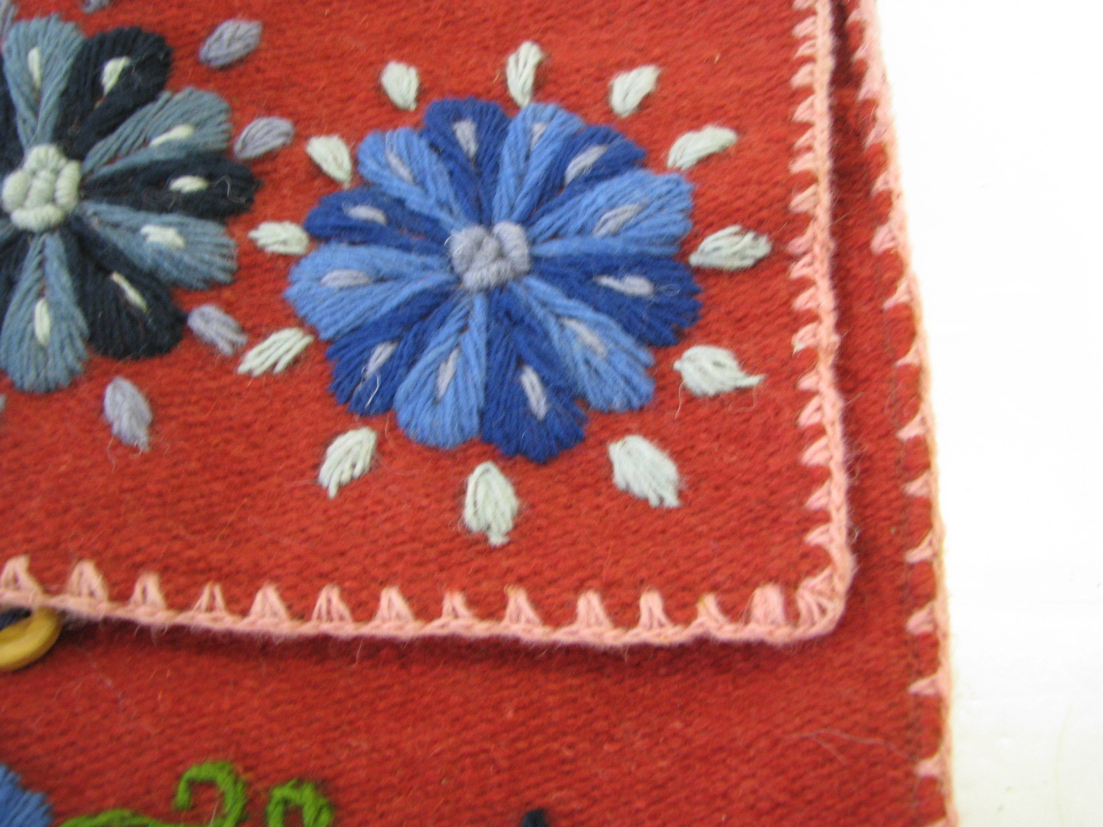 Vintage CROSSBODY MESSENGER FLAP Purse Bag EMBROIDERED HIPPIE BOHO FESTIVAL