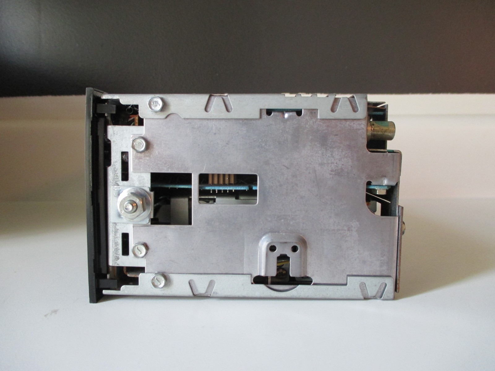 88-95 Chevy Delco AM/FM radio w/aux input, fits Blazer S10 Camaro #16169215