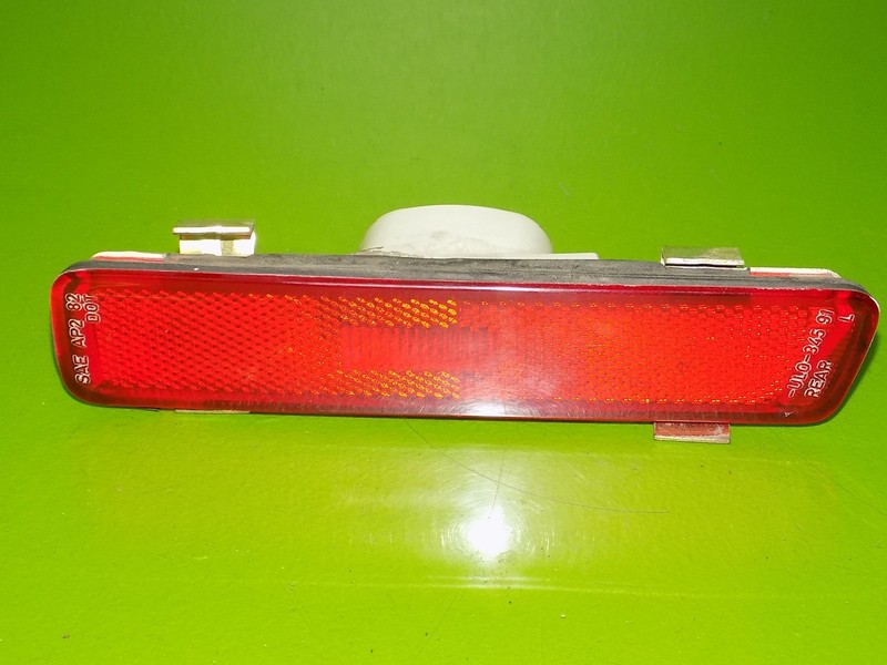 83 84 85 Porsche 944 OEM driver left rear side marker light lamp 94463142500