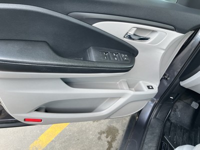 image 10 of interior