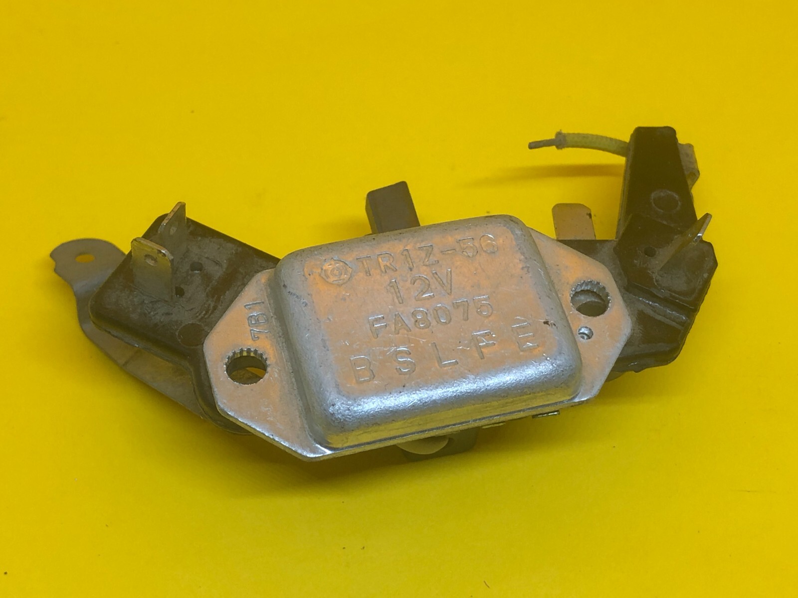 Nissan Pathfinder 1987-1989 Nissan D21 1987 1988 Voltage Nissan Pathfinder 1987-1989 Nissan D21 1987 1988 Voltage