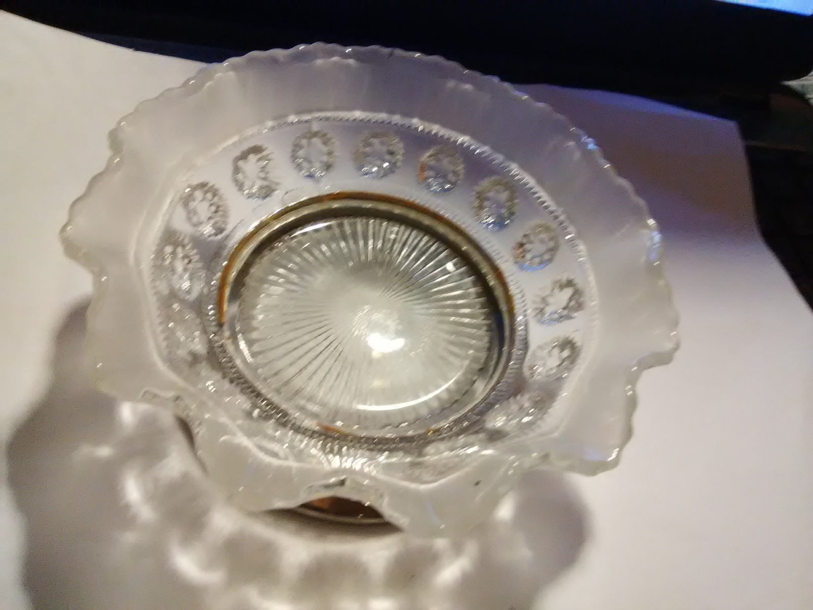 Elegant Glass Candy Dish Bowl 5 '' X 2 '' Tall SILVER BASE ENGLAND LAST CHANCE