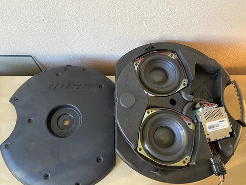 03-08 Infiniti FX35 FX45 Bose Rear Subwoofer Speaker Box 03-08 Infiniti FX35 FX45 Bose Rear Subwoofer Speaker Box