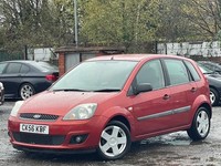 * FORD FIESTA 1.4L ZETEC CLIMATE 5 DOOR + LOW 70K MILES + LONG MOT + JUST SERV *