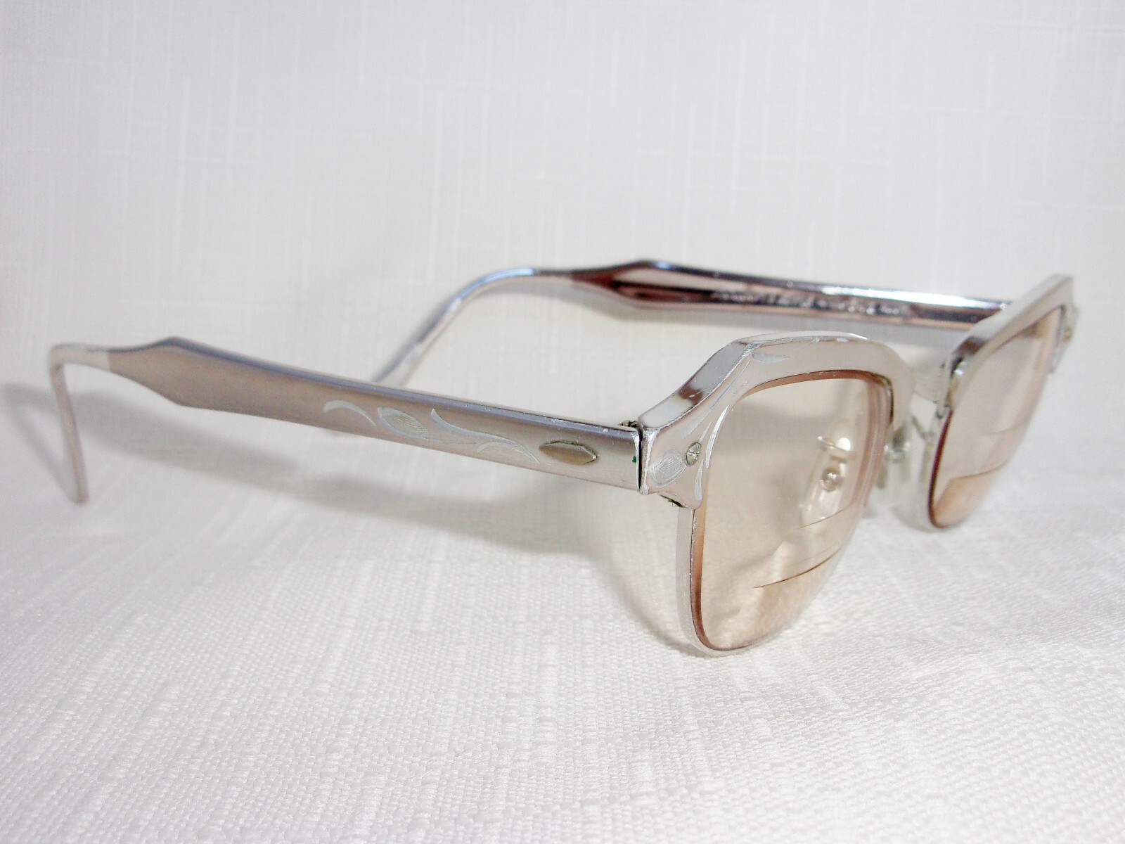 Bausch & Lomb Cateye Vintage Eyeglasses B & L 12K GF Silver Tone Alum Etched