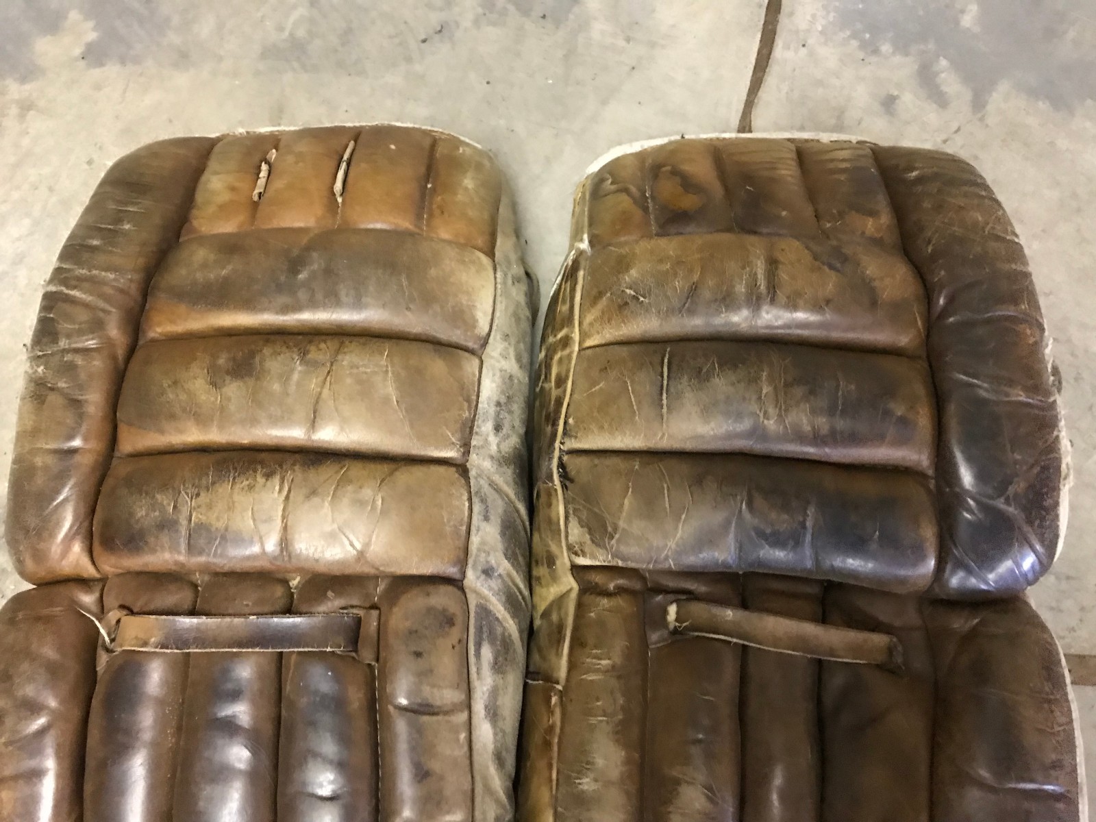 !!! VINTAGE HOCKEY GOALER PADS   31 ¨ !!! VERY RARE !!! WOW !!!