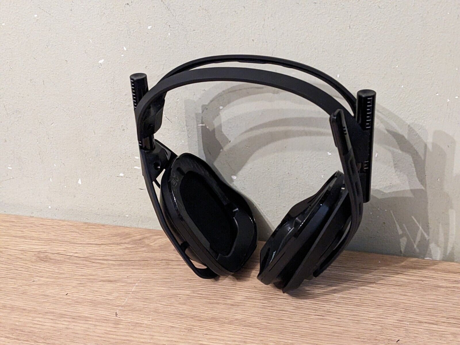 NO BASE STATION Astro A50 wireless headset Gen 4 for Xbox PS5 PS4 PC | eBay NO BASE STATION Astro A50 wireless headset Gen 4 for Xbox PS5 PS4 PC | eBay