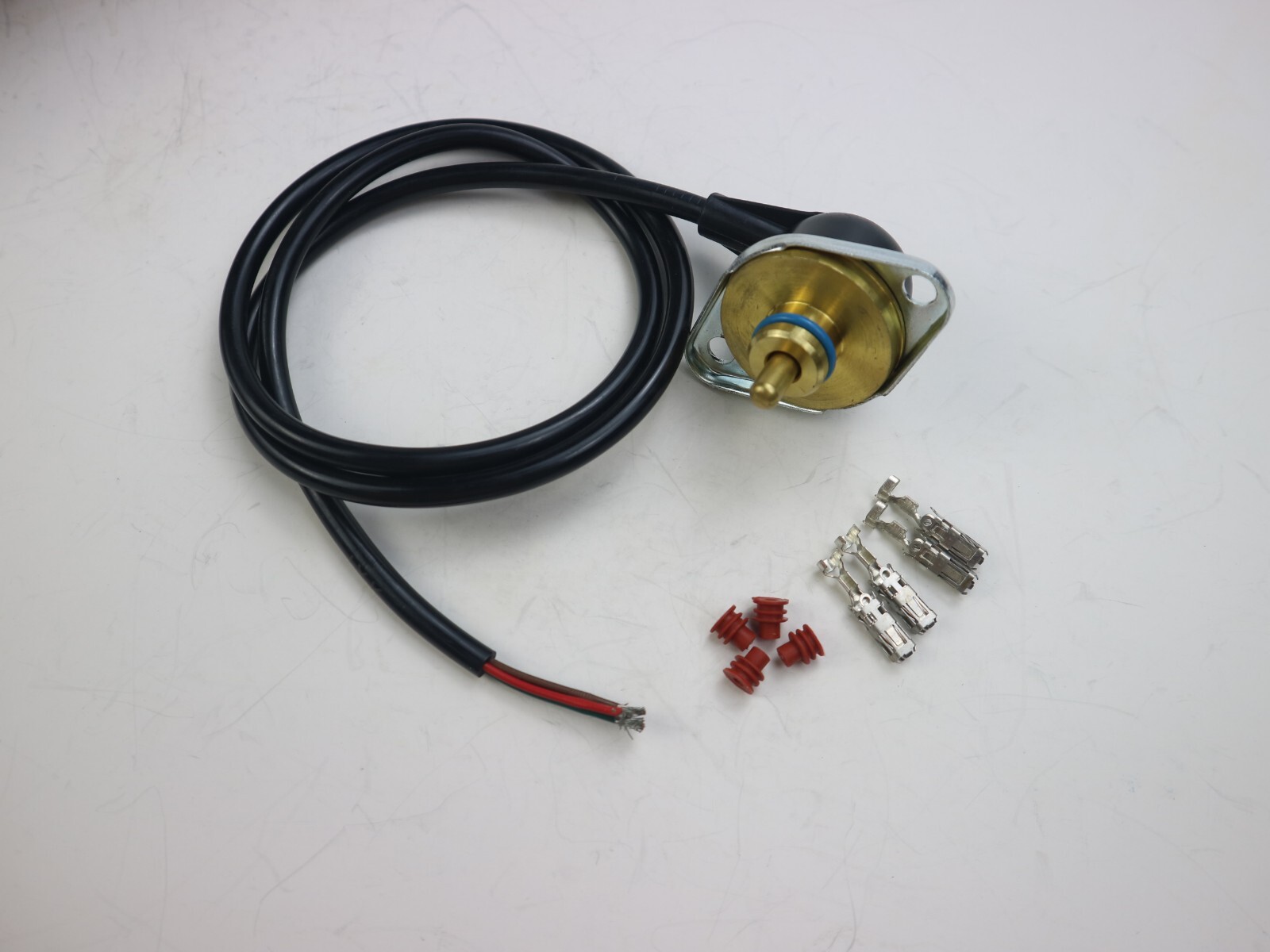 くり Truck Oil Pressure Sensor 1862892 1471744 - 1862892, Sensor
