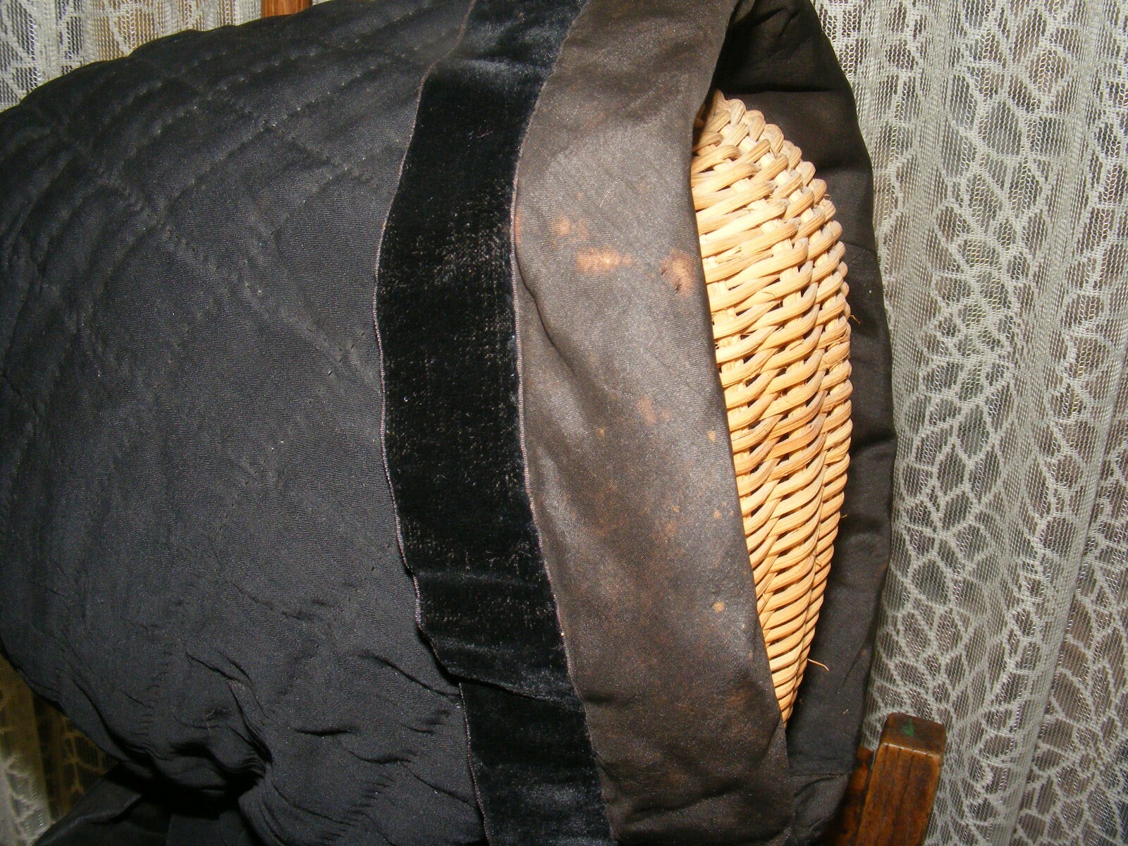 1850S VICTORIAN WINTER BONNET BLACK QUILTED HANDMADE WOOL & SILK AUTHENTIC HAT