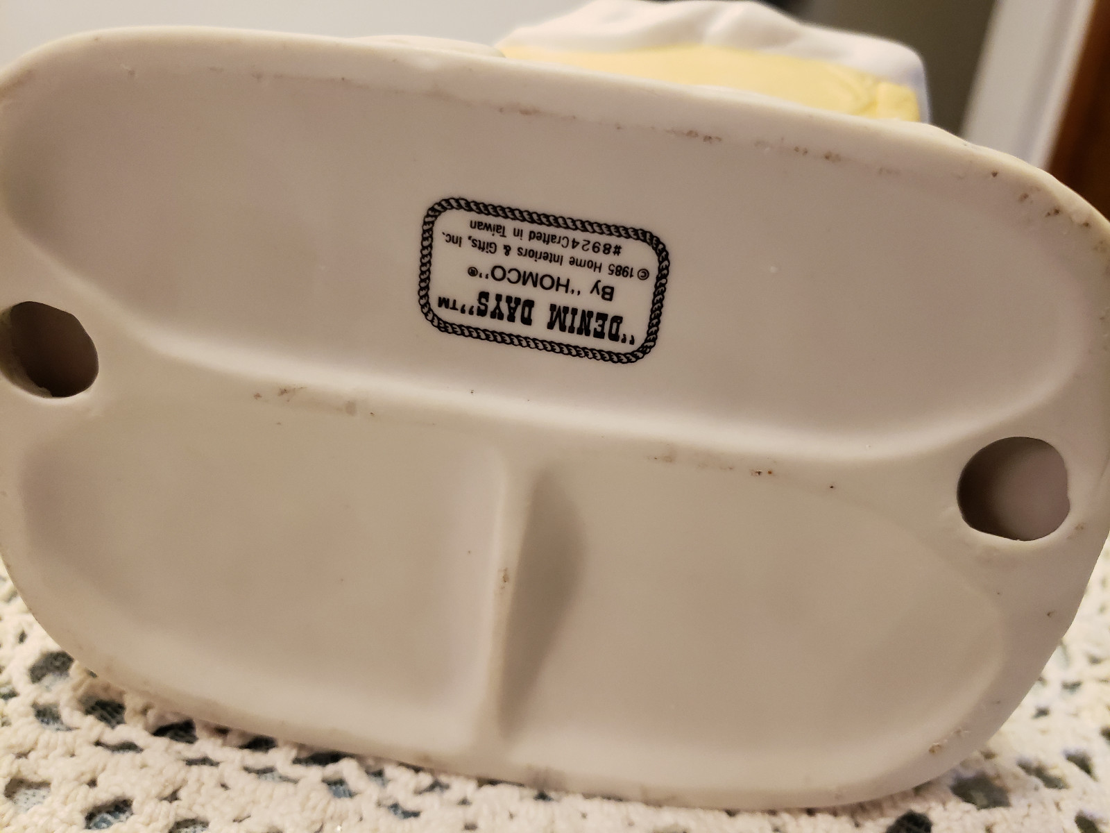 Denim Day's  Santa's Visit  Debby & Danny Home Interiors Figurine