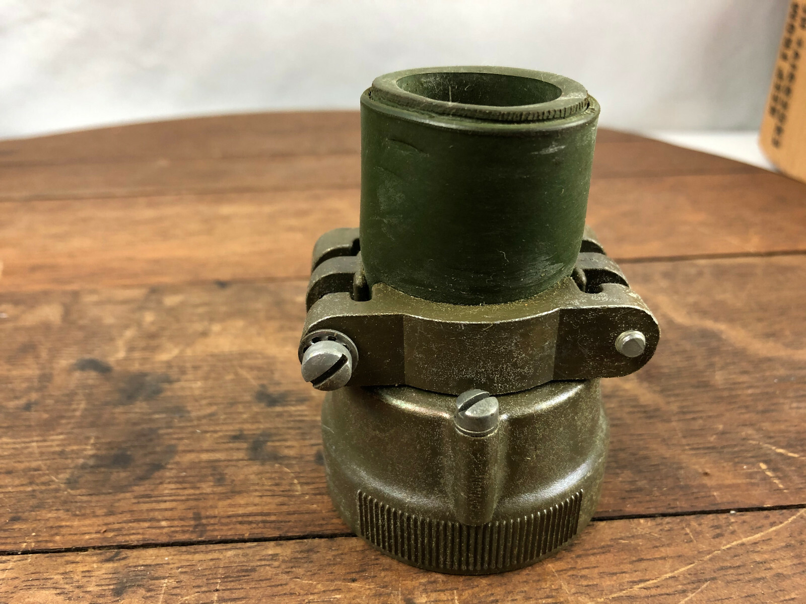 NOS - Cannon 18220-20 Connector Cable Clamp | eBay