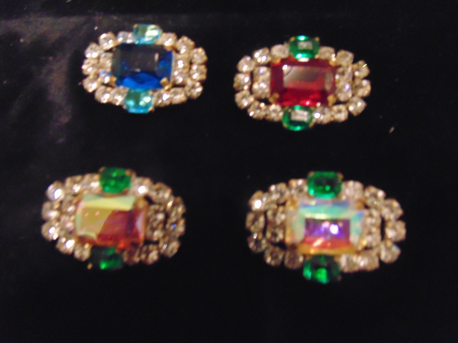 HUGE LOT 20 PIECES STUNNING VINTAGE CZECH RHINESTONE BUTTONS NICE GLASS