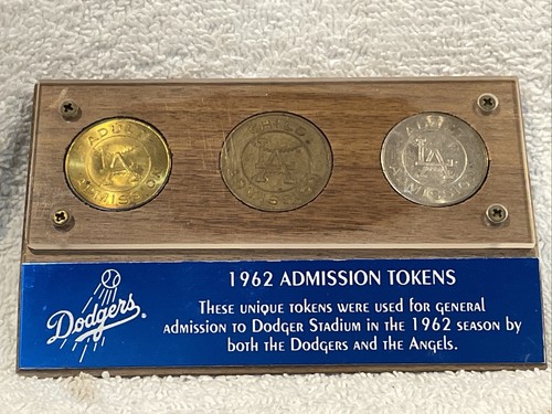【激レア】1962年 ロサンゼルス・ドジャース 入場トークン 3枚セット 1962 LOS ANGELES DODGERS ADMISSION (3) TOKENS IN DISPLAY