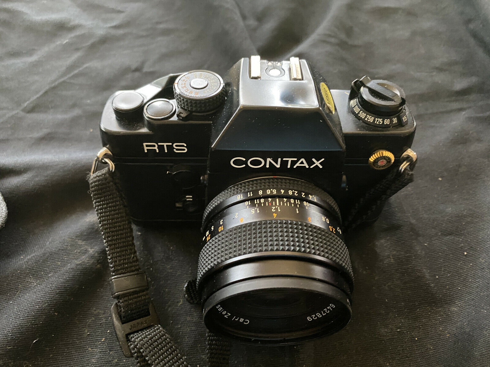Contax RTS II Quartz Film Camera With 50mm f/1.4 Carl Zeiss Contax RTS II Quartz Film Camera With 50mm f/1.4 Carl Zeiss