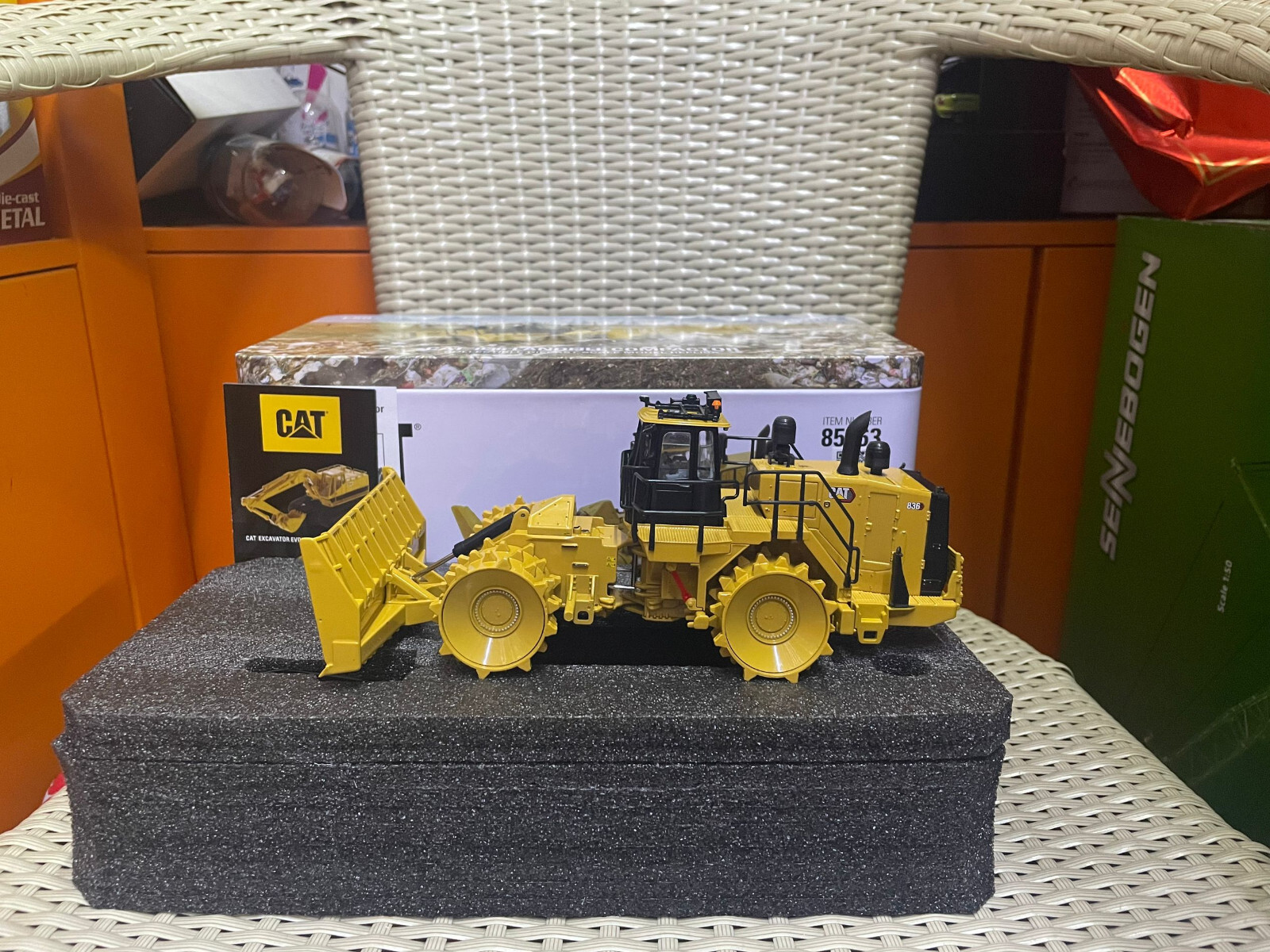 1／50スケール CAT 836H LANDILL COMPACTOR 1:50 1/50 CAT 836H Landfill Compactor | eBay