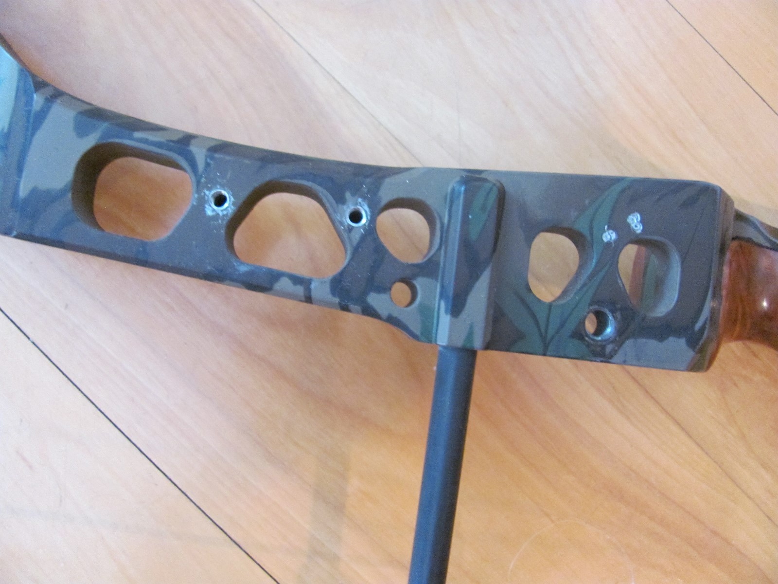 MATHEWS MQ1 SOLOCAM BOW COMPOUND 28 1/2 INCH RH DRAW 55-65 WEIGHT ADJUSTMENT