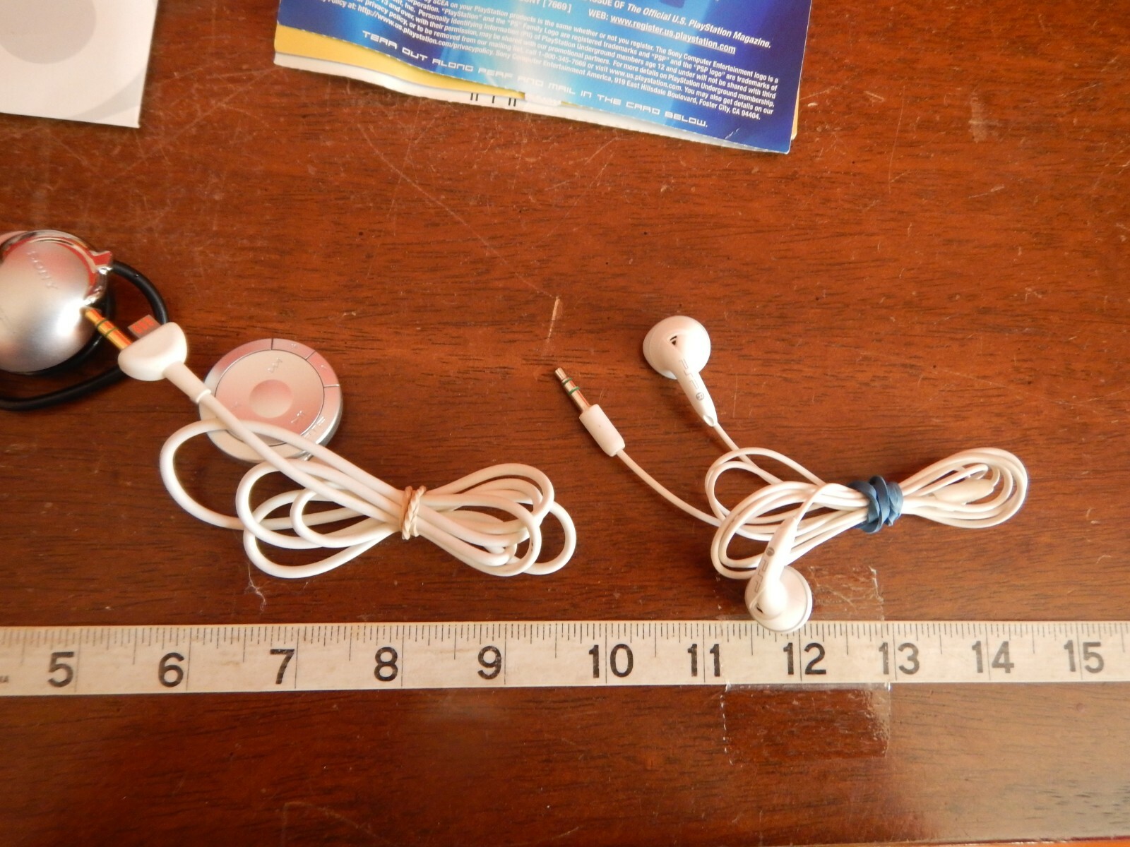 Sony PSP Headphones Lot of 2 - Remote Control (White) with Sampler Disc