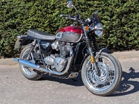 TRIUMPH BONNEVILLE T120 - 2023 23 - Modern Classic