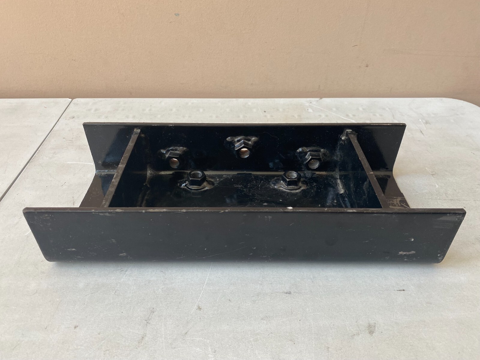 3577813C2 INTERNATIONAL CROSS MEMBER ASSY CHANNEL HOOD MTG