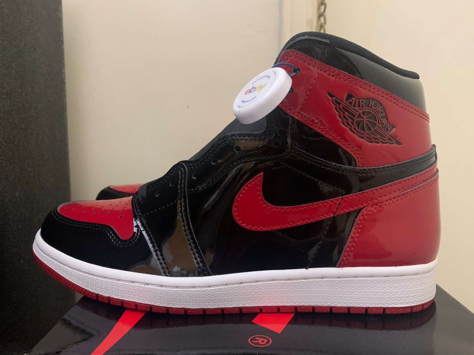 SIZE 10 - Nike Air Jordan 1 Patent Bred OG High Chicago lost
