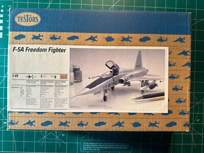 Testors F-5A Freedom Fighter 1/48 open box,sealed parts