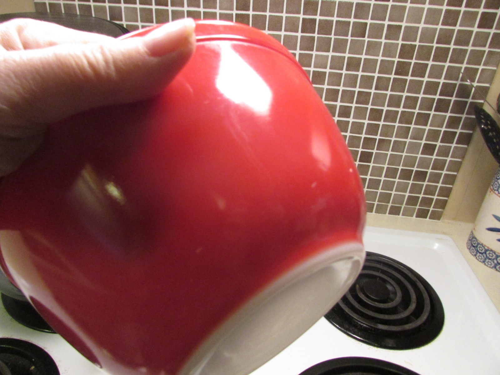 402 RED PYREX BOWL     DEEP COLOR