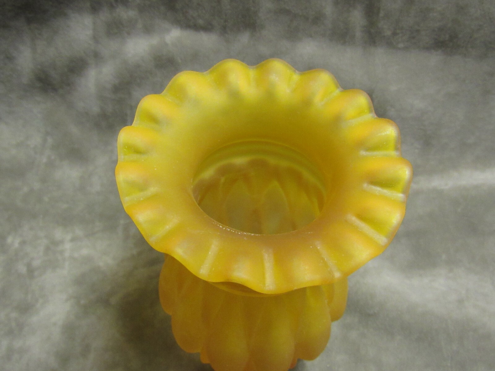 Vintage 1970's Kanawha Glass Amber satin Pleated Design Ruffled Top Vase
