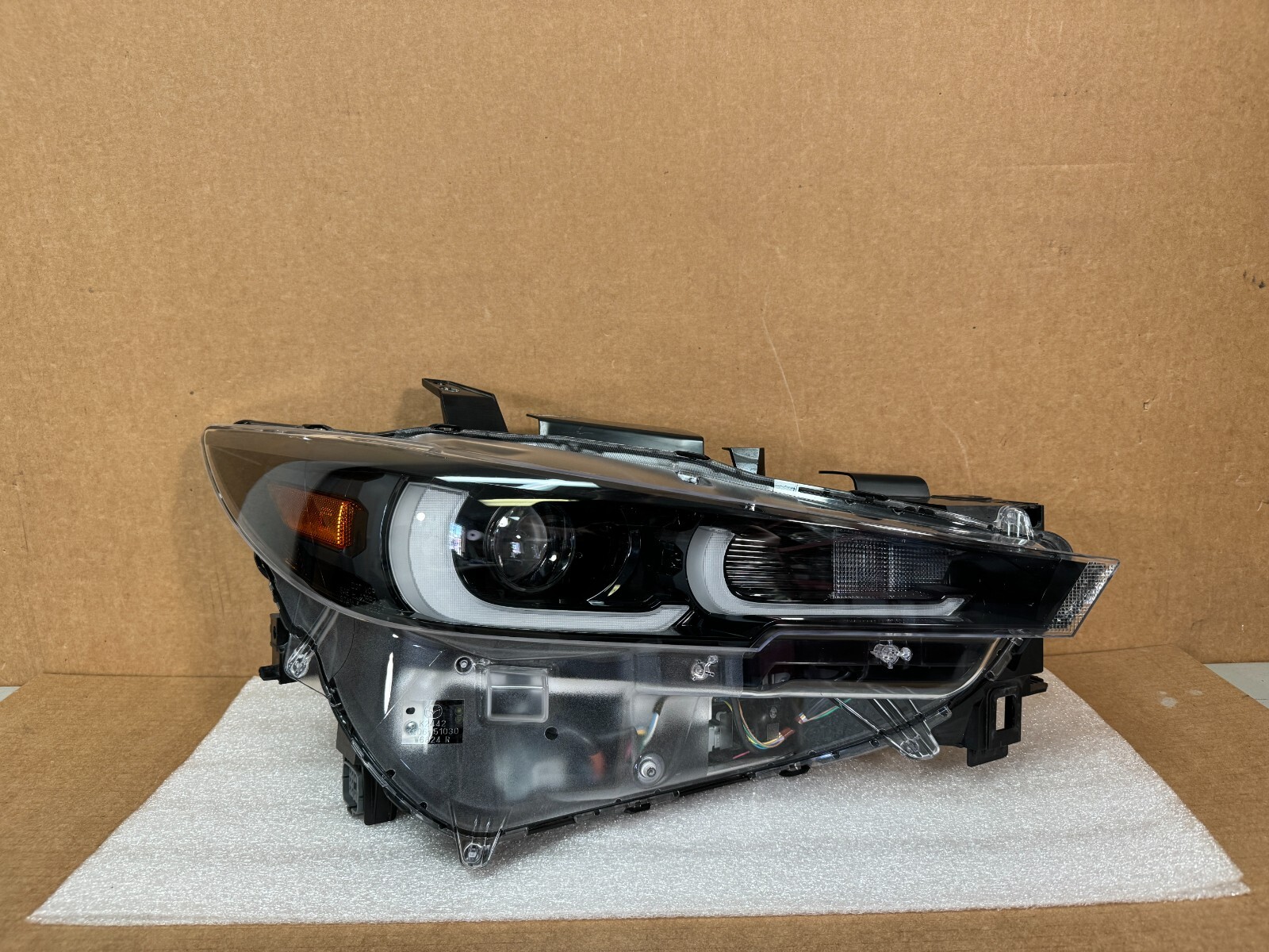 2022 2023 MAZDA CX5 CX-5 RIGHT PASSENGER SIDE HEADLIGHT OEM