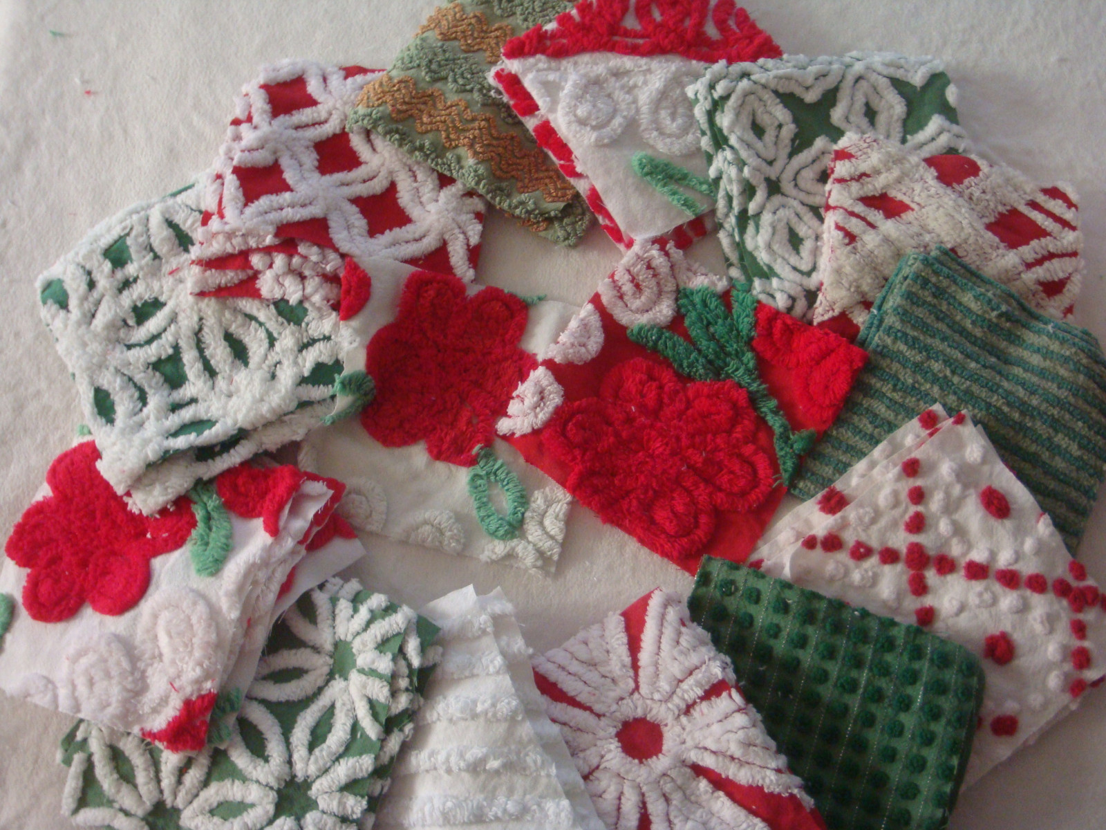 #1625 - 54 Quality Red White & Green Christmas 6