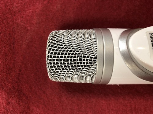 MICROPHONE  LEADSINGER - MUSIC VIDEO KARAOKE WITH CORDS