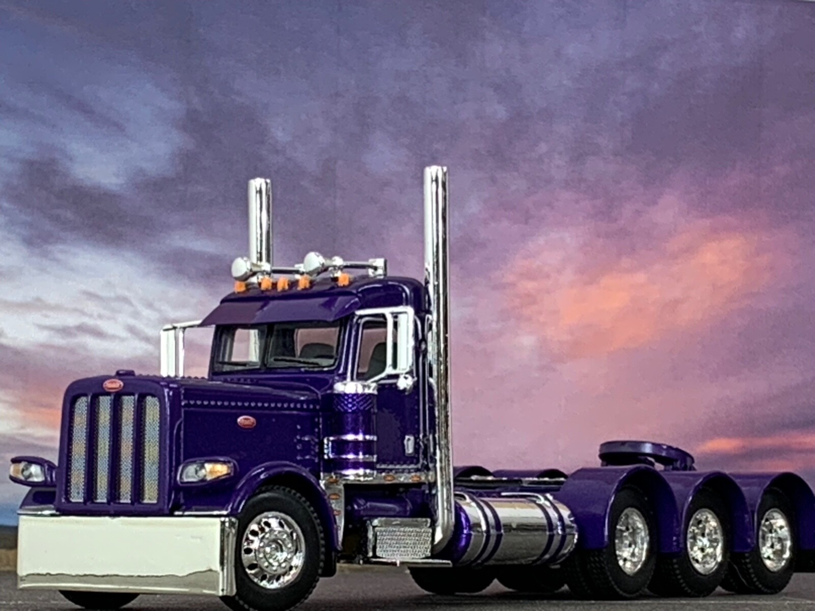 1/64 DCP PURPLE PETERBILT 389 TRI-AXLE DAY CAB | eBay 1/64 DCP PURPLE PETERBILT 389 TRI-AXLE DAY CAB | eBay