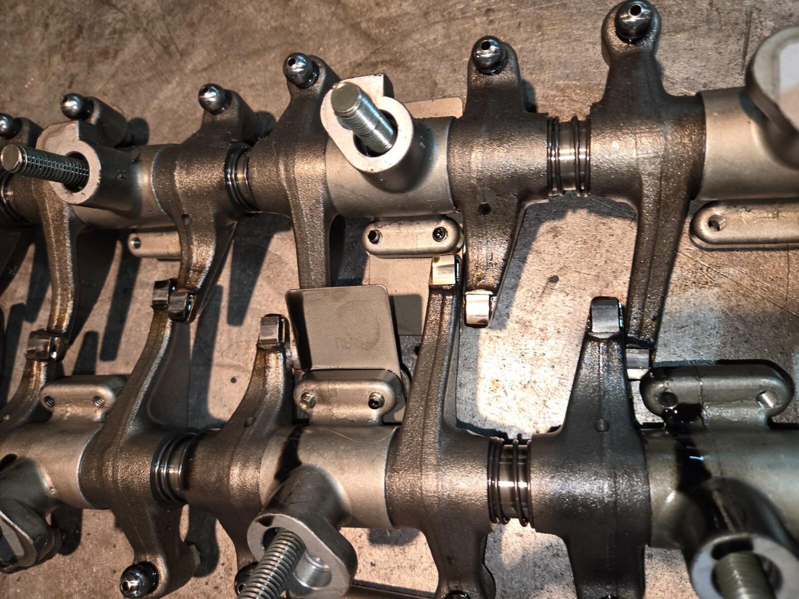 2007-2010 LBZ LMM 6.6L DURAMAX ENGINE VALVETRAIN REF22751 - Picture 7 of 9