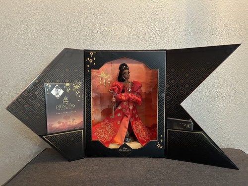 Disney Designer Collection Princess Jasmine Limited Edition