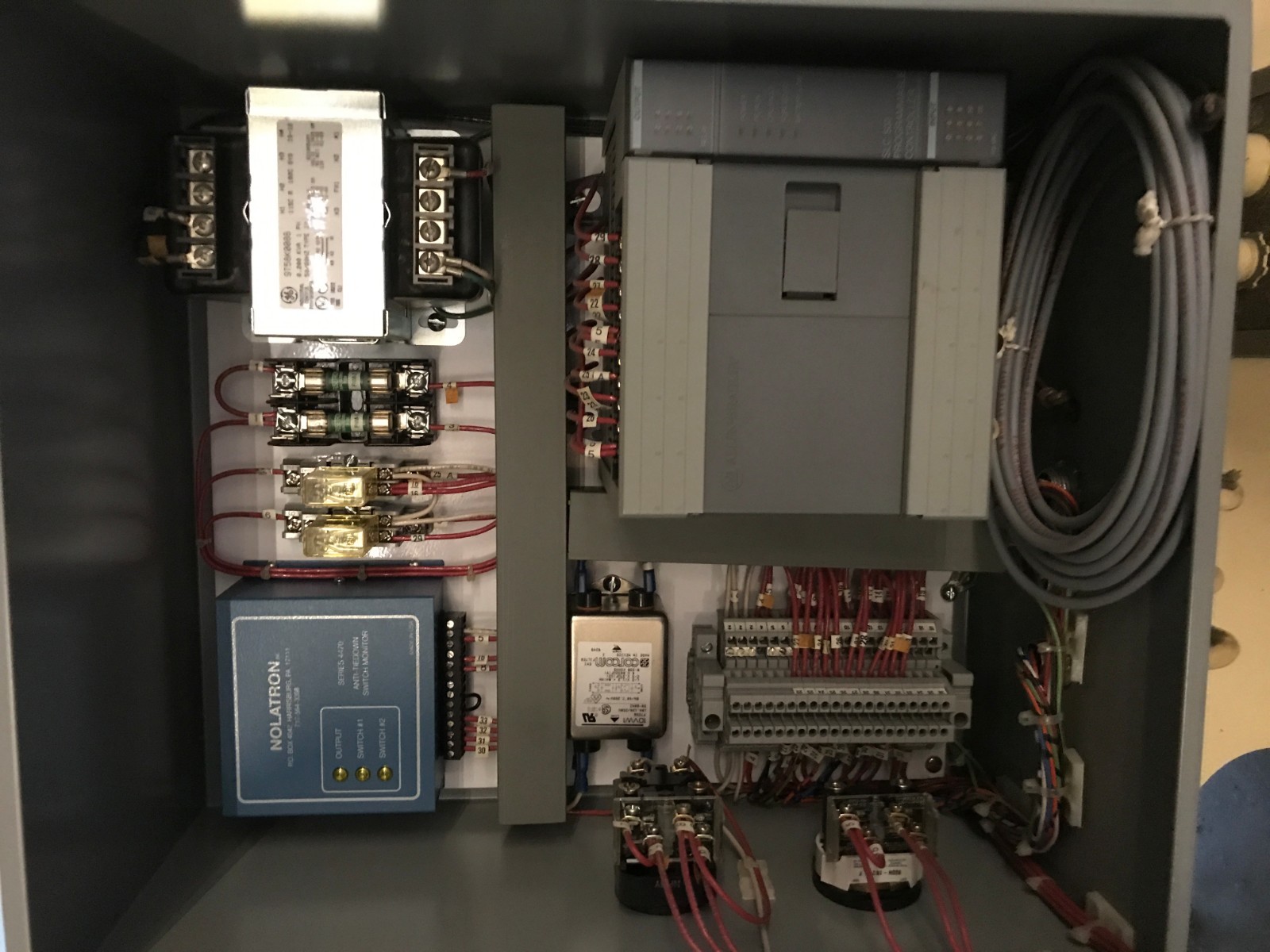 DAKE 12 TON C-FRAME HYDRAULIC PRESS WITH FORCE MONITOR