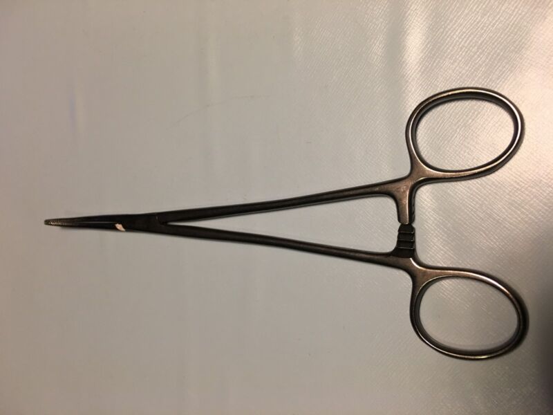 Needle Holder Curved Surgical Instrument