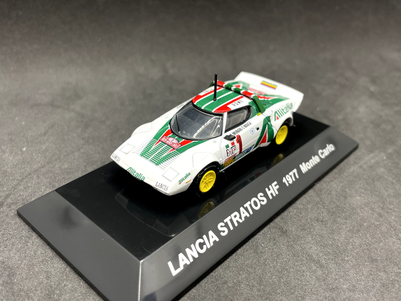 Lancia Stratos HF (#1) 1977 モンテカルロ　ミニカー Lancia Stratos HF (#1) 1977 モンテカルロ ミニカー CM's 1/64