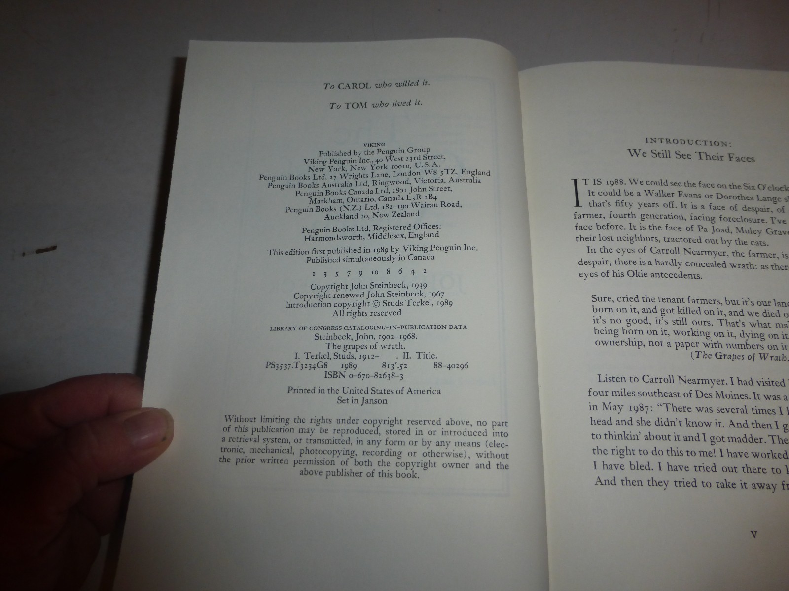 1st/1st THE GRAPES OF WRATH by JOHN STEINBECK HCDJ - 1989 RE-ISSUE B250