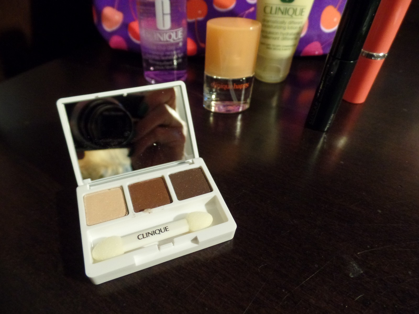 Clinique 7 Pc Makeup Set Moisturizer Mascara Lipstick Cleanser cosmetic Bag