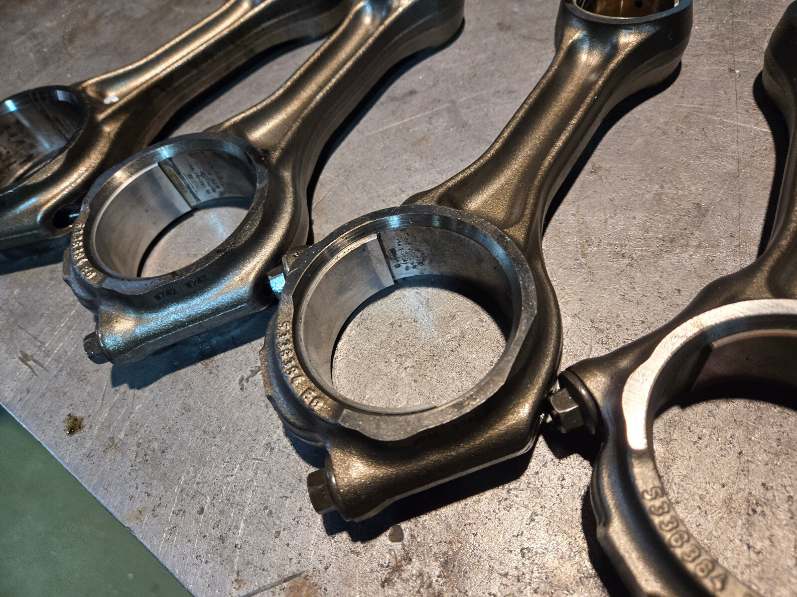 SET OF 6 - 6.7L CUMMINS 5336384 CONNECTING ROD 2019-2023 68447755AA - Picture 6 of 16