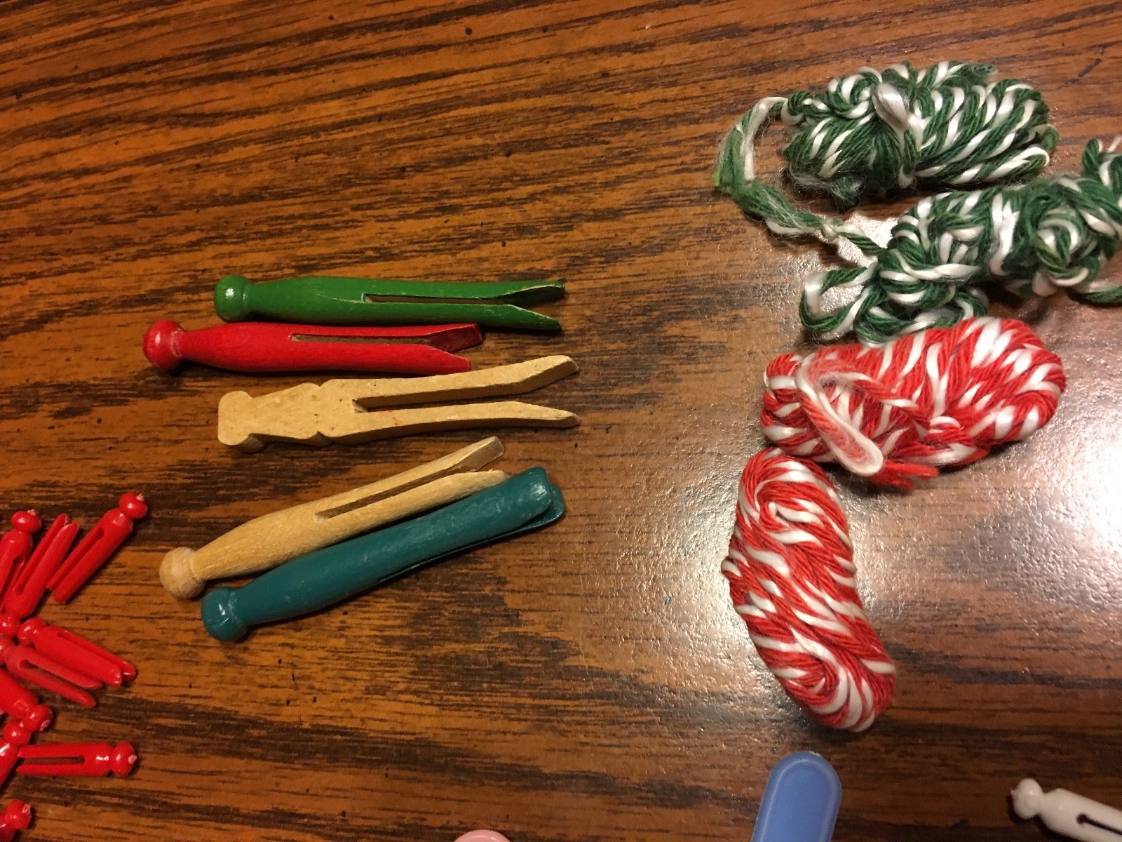 Vintage Original Totsy Doll Hangers & Clothes Pins 1950s Springfield MA