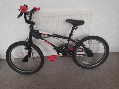 AVIGO KIDS BMX BIKE.