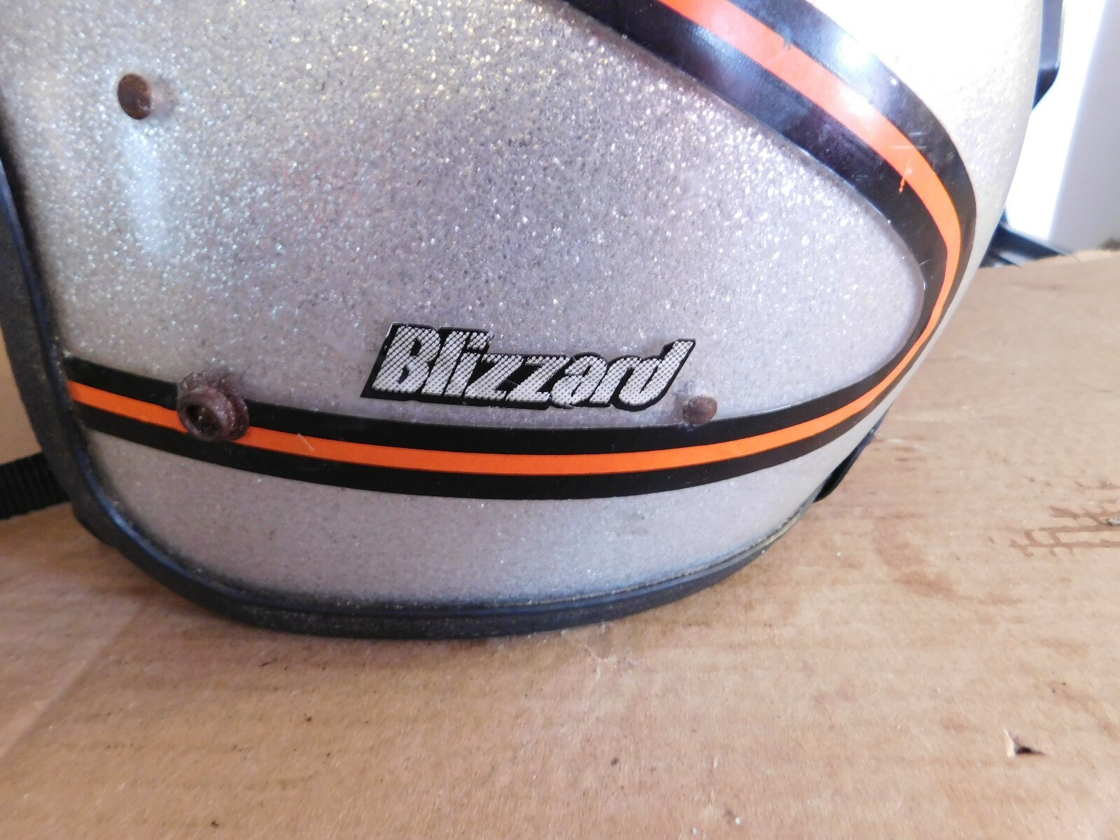 VINTAGE SKI-DOO BLIZZARD SILVER METAL FLAKE SNOWMOBILE HELMET