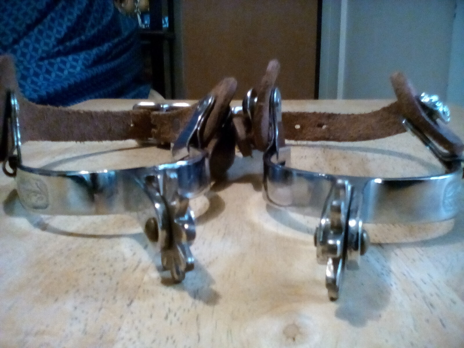 vintage pair of spurs with adjustable leather buckels for boy or girl,cowboys