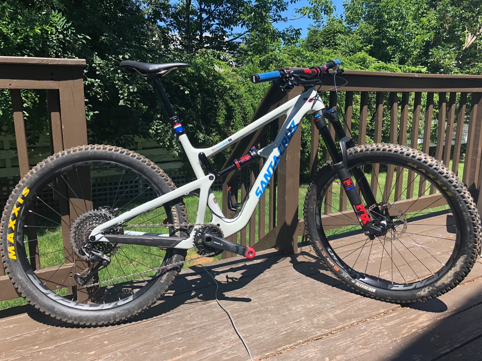 Santa Cruz Hightower CC X01 2018 Large, White, The Patriot Missile