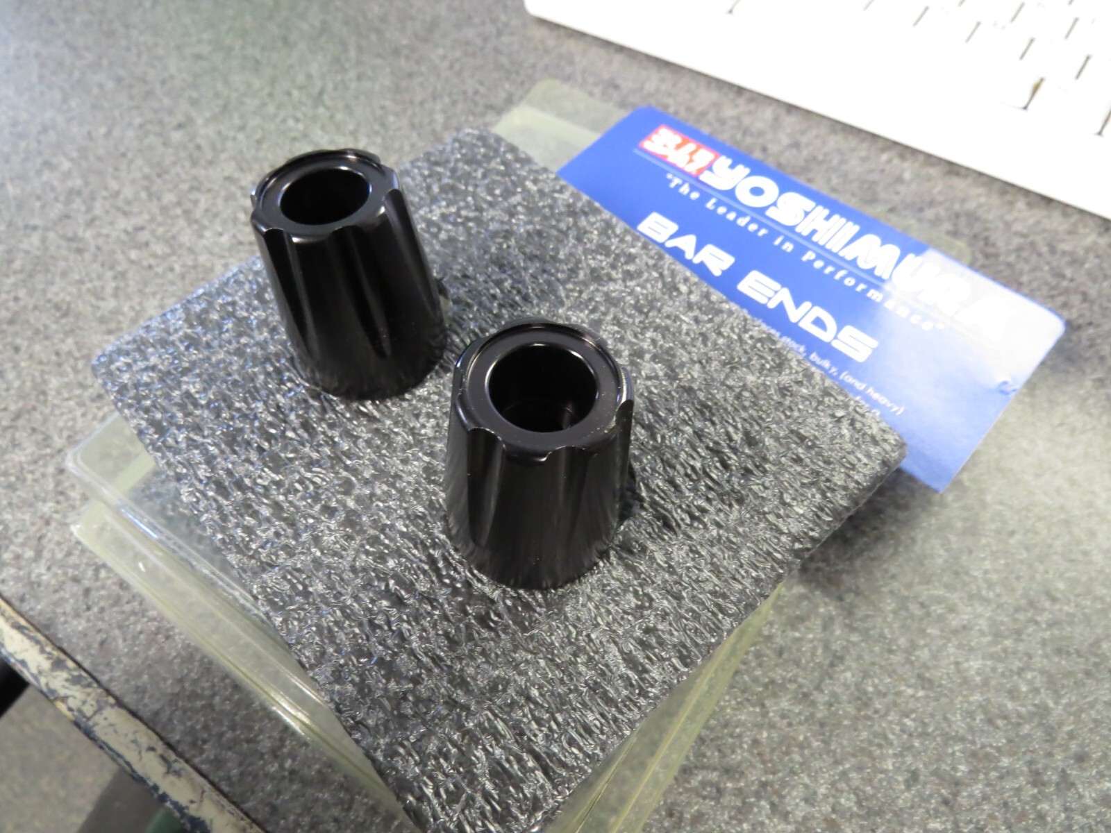 NOS Yoshimura Black Bar Ends Fits: Kawasaki ZX14 ZX10 ZX6 R NOS Yoshimura Black Bar Ends Fits: Kawasaki ZX14 ZX10 ZX6 R