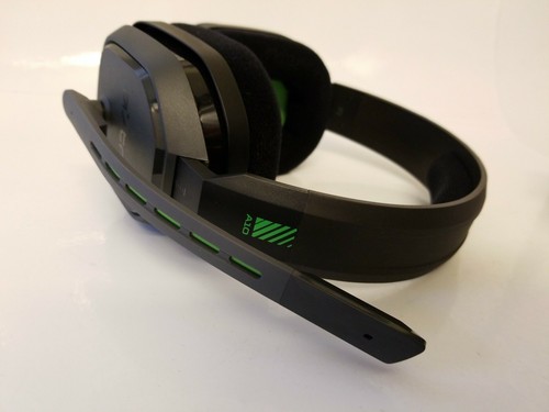 ASTRO Gaming A10 Wired 3.5mm Gaming Headset Xbox One, PS4, PC READ !