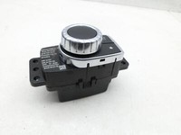 Mercedes W246 B180 14-18 Controller I-Drive Bedienteil Radio Mercedes W246 B180 14-18 22.05.2015 A2469005515 gebraucht Vorschau 4