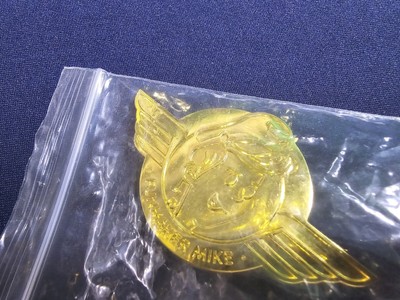 Funmaker Mike Gold Wings Pin