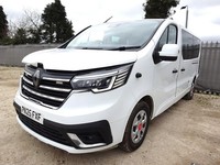 2025 25 REG RENAULT TRAFIC 30 L2H1 COMBI MPV DIESEL DAMAGED REPAIRABLE SALVAGE