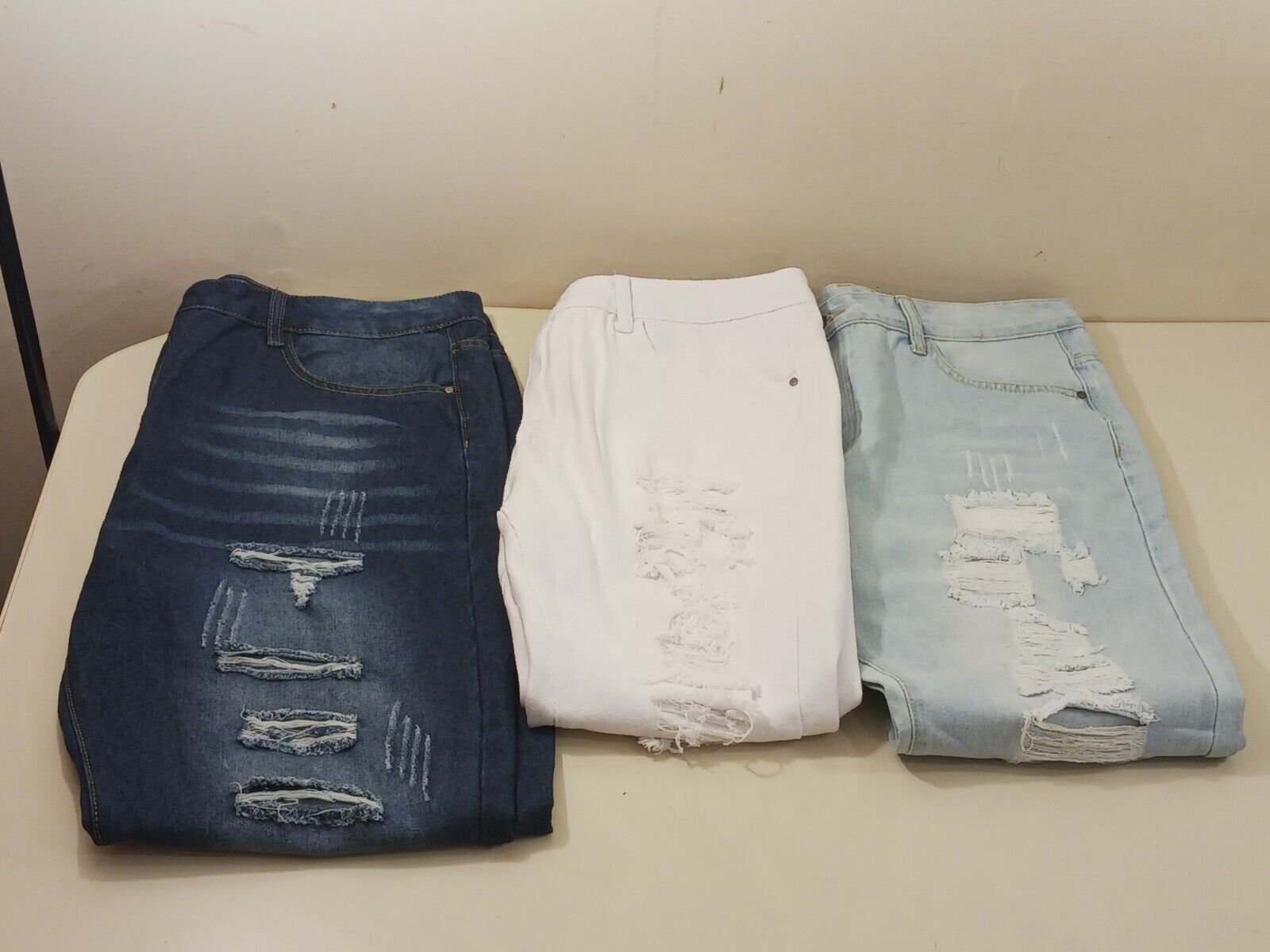 LOT 3- GB18401-2010 FZ/81006-2017 Classic B Mens Jeans 4 XL